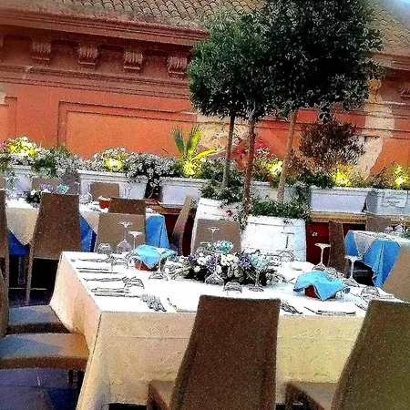 Le Caserie Di Charme Bed & Breakfast 3*