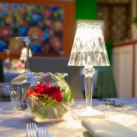 Le Caserie Di Charme Bed & Breakfast 3*